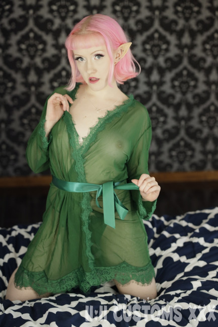 Evie The Elfie! Gallery - Photo 17