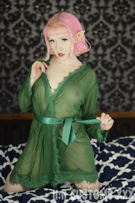 Evie The Elfie! Gallery - Photo 18