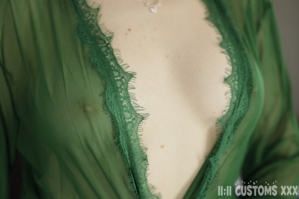 Evie The Elfie! Gallery - Photo 36