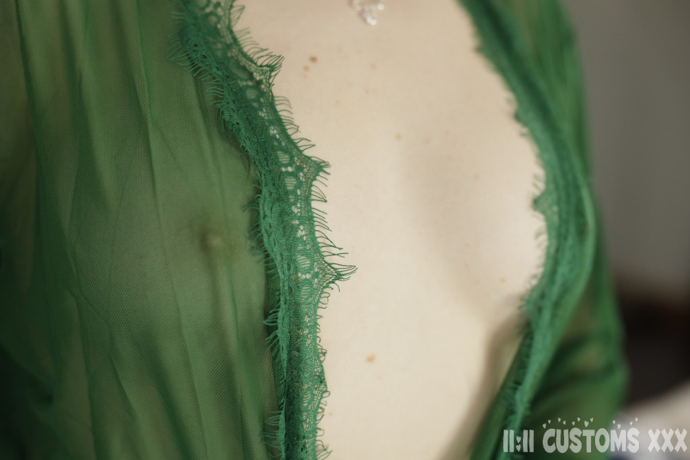 Evie The Elfie! Gallery - Photo 35