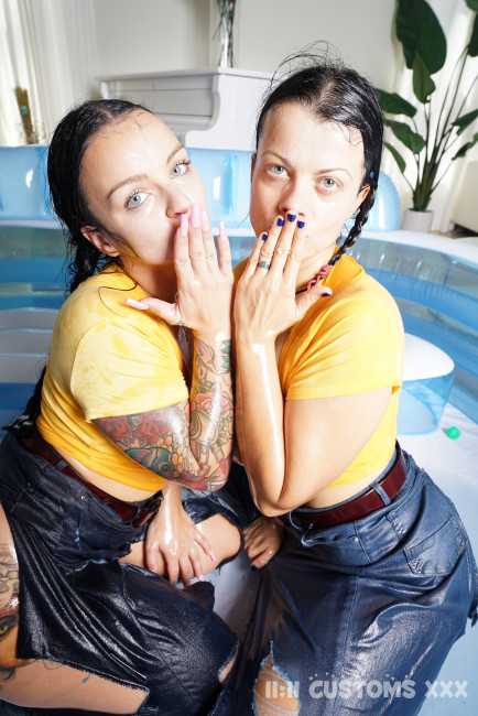 Extreme Oil Sex Fight! Gallery - Photo 26