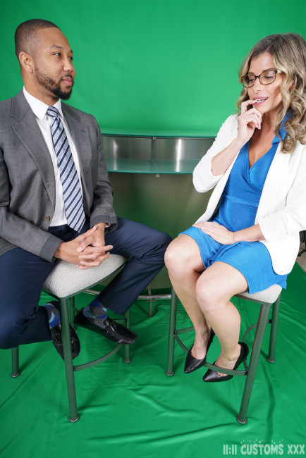 "Breaking News: Chemistry on Air" Gallery - Photo 29