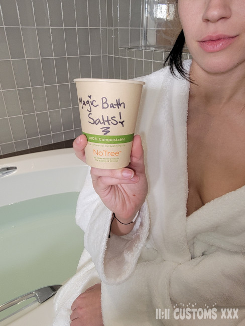 Body Swap w/ Bestie Gallery - Photo 2