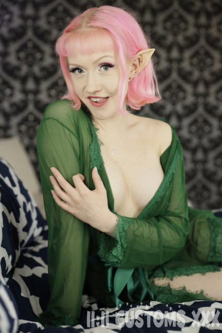 Evie The Elfie! Gallery - Photo 16