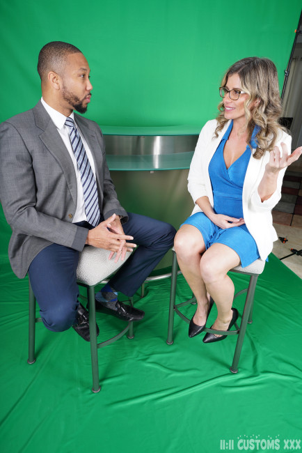 "Breaking News: Chemistry on Air" Gallery - Photo 24